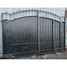 Кованые Ворота металлические с врезанной калиткой, на столбах №24. Производство: Украина, Одесса
