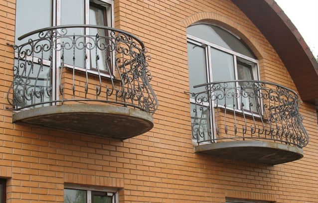металлические сварные, кованые перила на лестницы, на балкон, лоджию